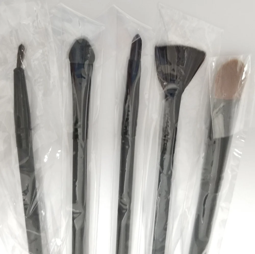 CROWN Professional 10 PC Pro Brush Set & Bonus Case